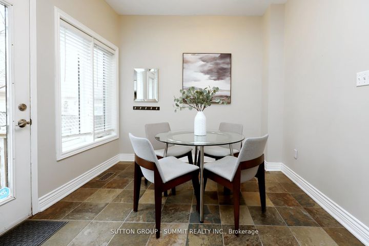 Photo 12 at 260 GLENASHTON Drive, RO River Oaks, Oakville