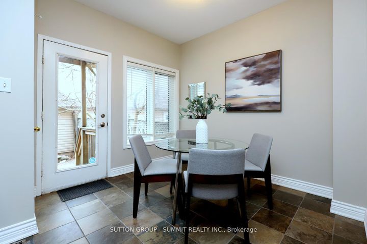 Photo 13 at 260 GLENASHTON Drive, RO River Oaks, Oakville