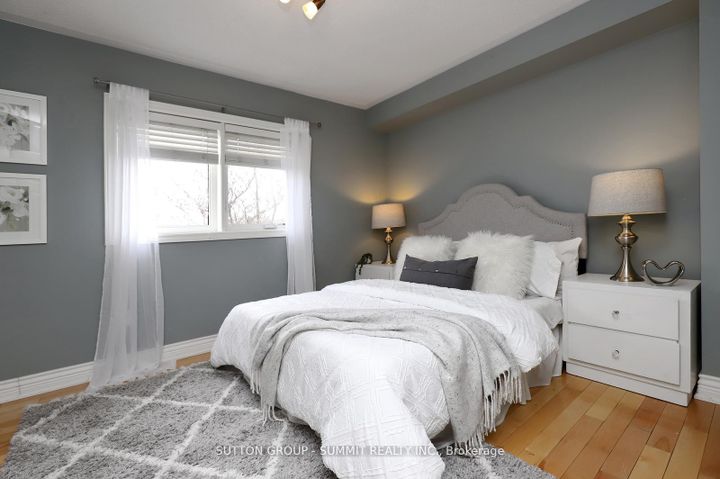 Photo 16 at 260 GLENASHTON Drive, RO River Oaks, Oakville