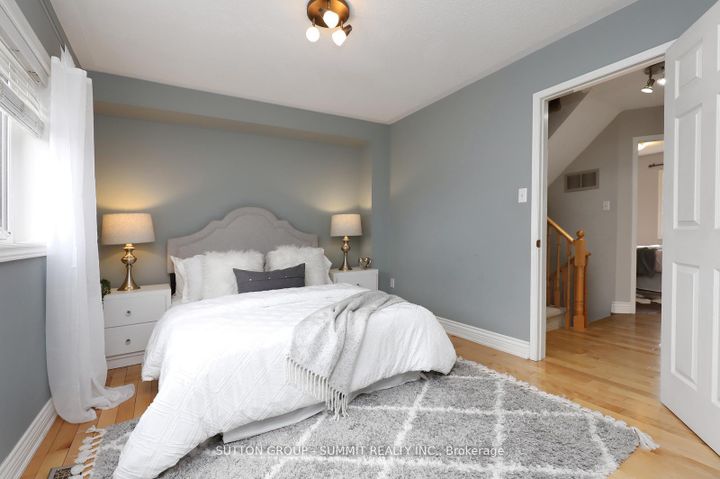 Photo 17 at 260 GLENASHTON Drive, RO River Oaks, Oakville