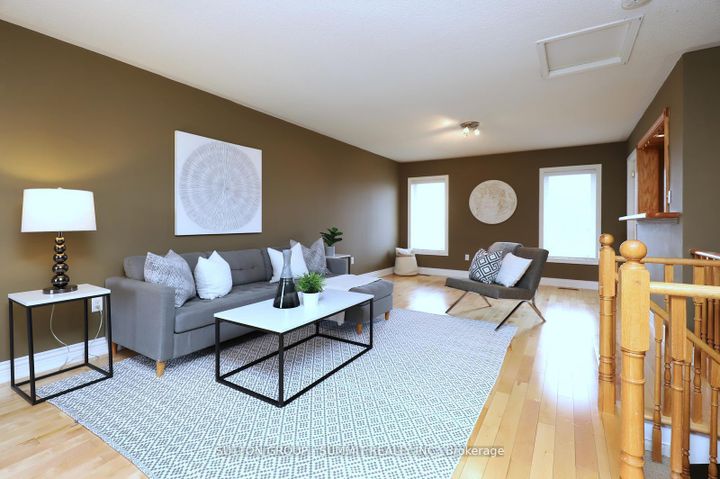 Photo 23 at 260 GLENASHTON Drive, RO River Oaks, Oakville