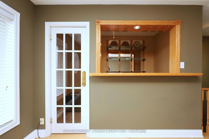 Photo 25 at 260 GLENASHTON Drive, RO River Oaks, Oakville