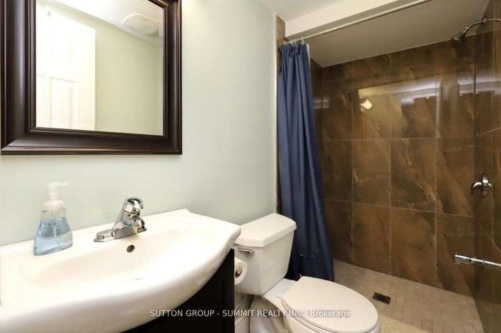 Photo 30 at 260 GLENASHTON Drive, RO River Oaks, Oakville