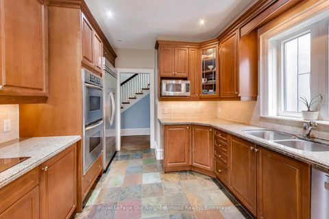 Photo 13 at 166 Lytton Boulevard, Lawrence Park South, Toronto