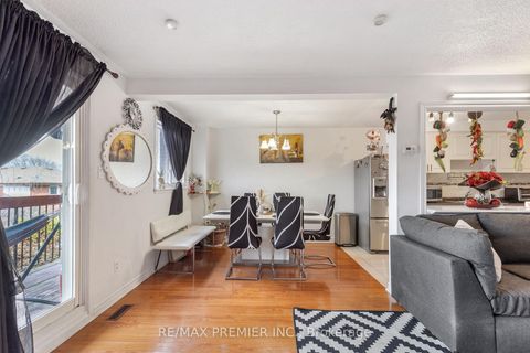 Photo 6 at 19 - 42 San Marino Way, Jane Heights, Toronto