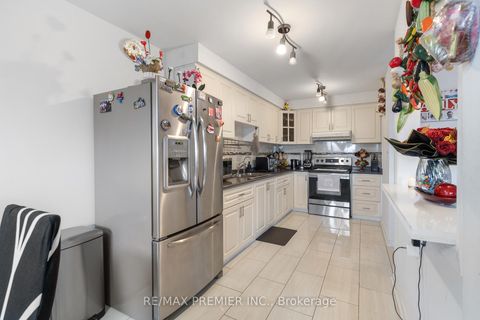 Photo 7 at 19 - 42 San Marino Way, Jane Heights, Toronto