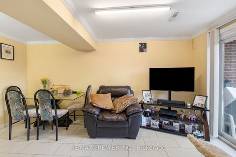 Photo 25 at 19 - 42 San Marino Way, Jane Heights, Toronto