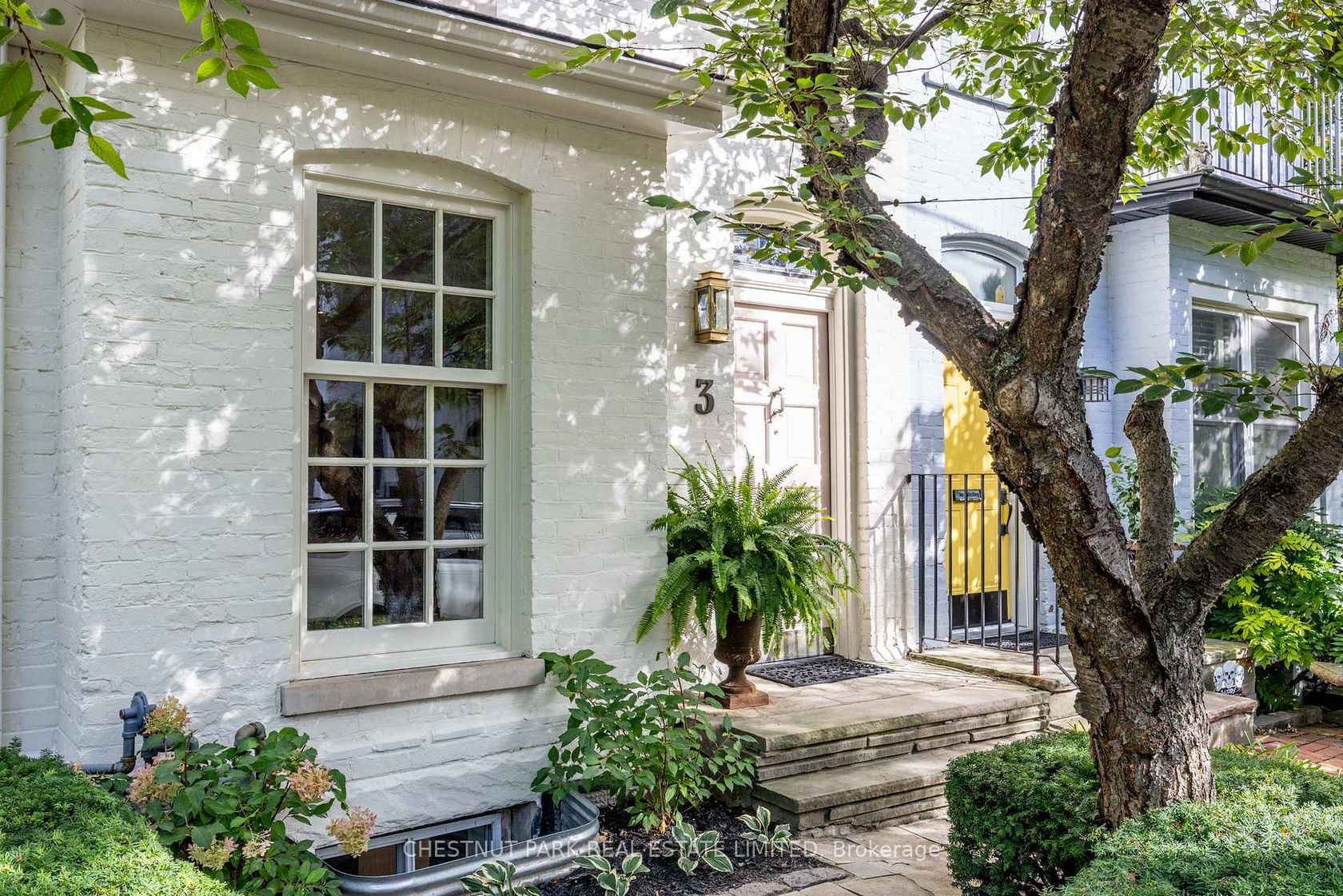 3 Ottawa Street, Moore Park, Toronto photo number 2