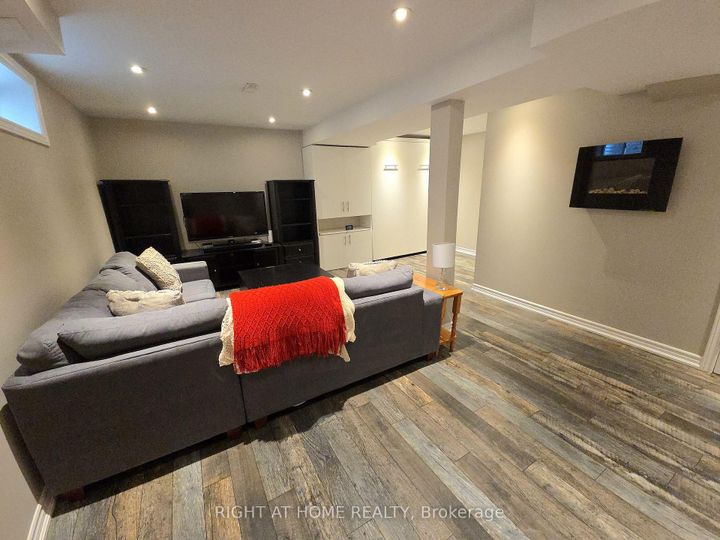 Photo 30 at 6914 Cordingley Crescent, Meadowvale, Mississauga