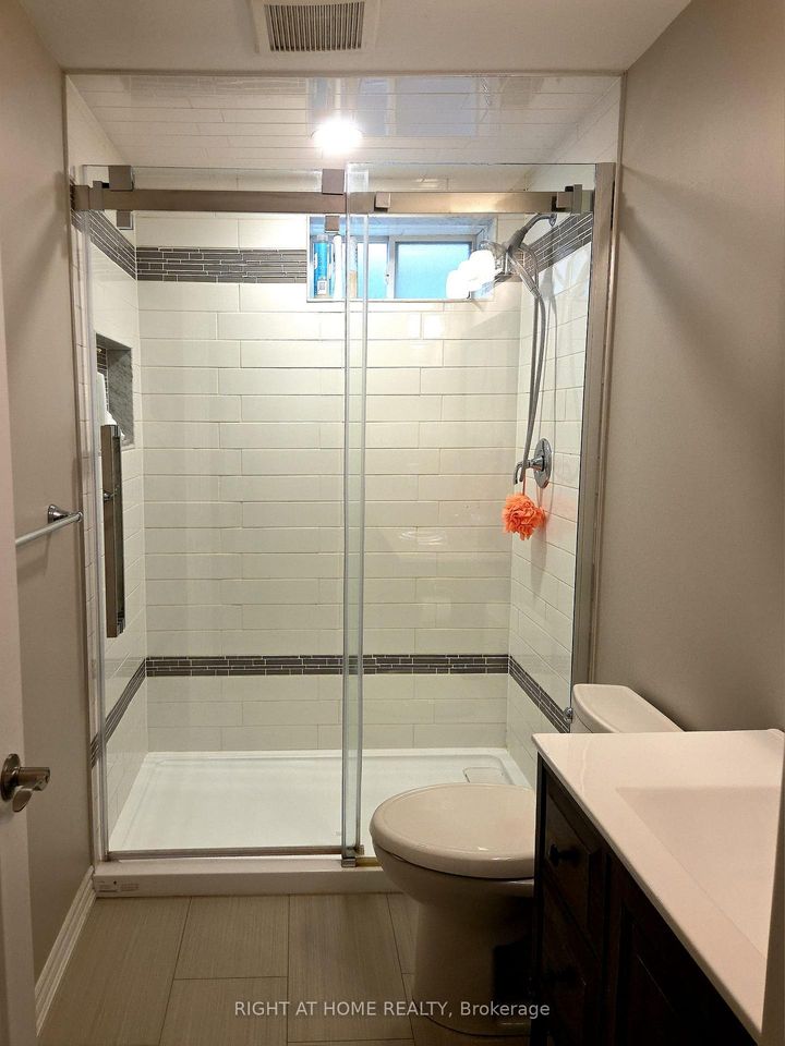 Photo 33 at 6914 Cordingley Crescent, Meadowvale, Mississauga