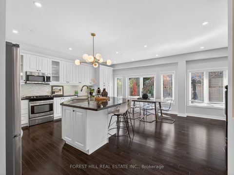 Photo 10 at 12 Wallenberg Drive, Patterson, Vaughan