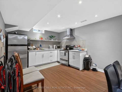 Photo 43 at 12 Wallenberg Drive, Patterson, Vaughan