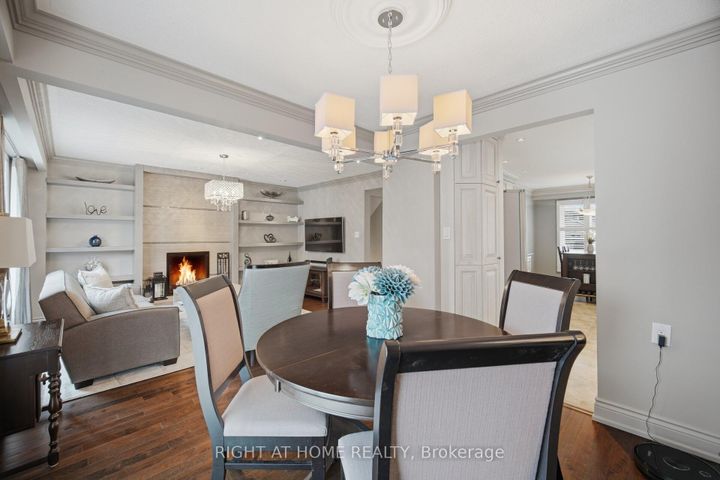 Photo 10 at 6360 Atherly Crescent, Meadowvale, Mississauga