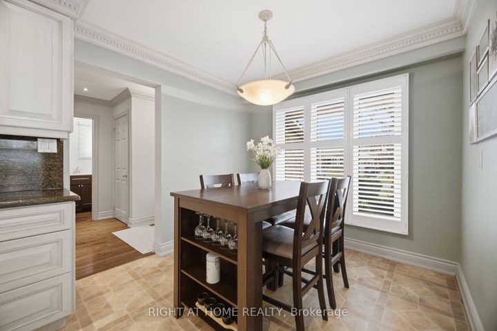 Photo 16 at 6360 Atherly Crescent, Meadowvale, Mississauga