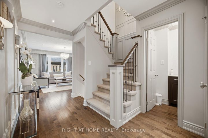 Photo 18 at 6360 Atherly Crescent, Meadowvale, Mississauga