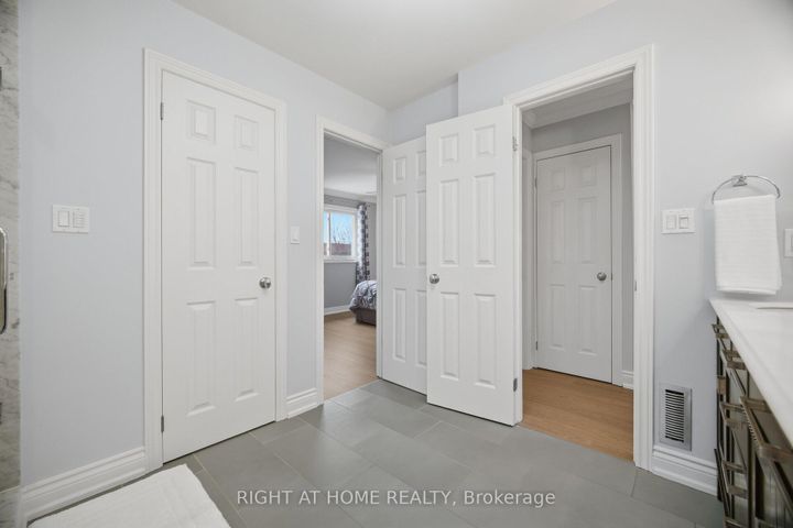 Photo 26 at 6360 Atherly Crescent, Meadowvale, Mississauga