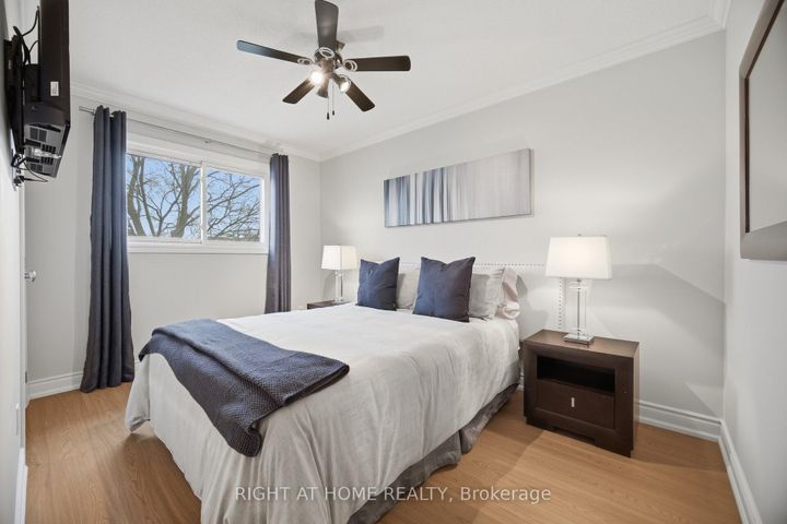 Photo 27 at 6360 Atherly Crescent, Meadowvale, Mississauga