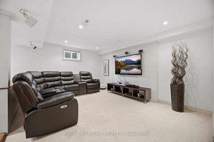 Photo 34 at 6360 Atherly Crescent, Meadowvale, Mississauga