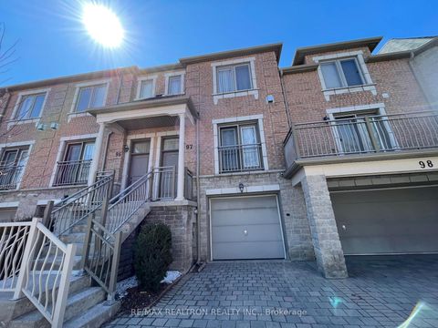 Photo 3 at 97 - 9133 Bayview Avenue, Doncrest, Richmond Hill