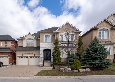 Photo 0 at 328 St. Urbain Drive, Vellore Village, Vaughan
