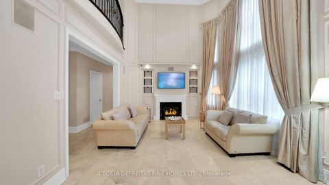 Photo 7 at 328 St. Urbain Drive, Vellore Village, Vaughan