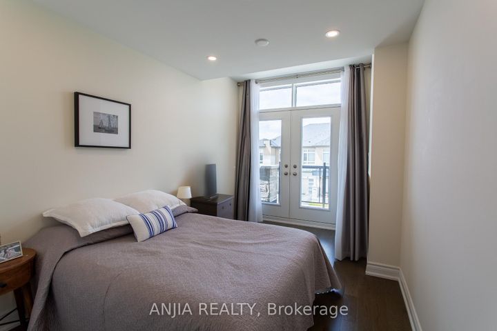 Photo 20 at 9 MACE Avenue, Rural Richmond Hill, Richmond Hill