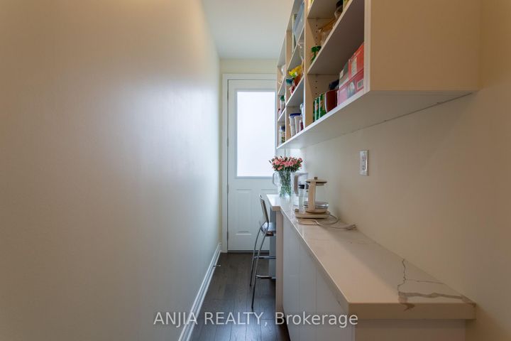 Photo 25 at 9 MACE Avenue, Rural Richmond Hill, Richmond Hill