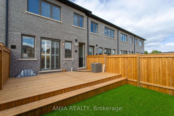 Photo 26 at 9 MACE Avenue, Rural Richmond Hill, Richmond Hill