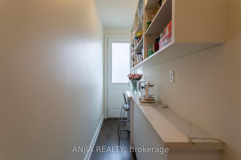 Photo 25 at 9 MACE Avenue, Rural Richmond Hill, Richmond Hill