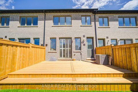 Photo 27 at 9 MACE Avenue, Rural Richmond Hill, Richmond Hill