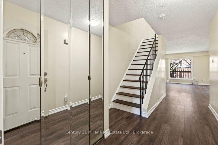 Photo 6 at 40 - 30 Dundalk Drive, Dorset Park, Toronto