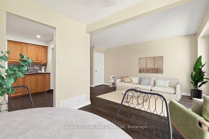 Photo 12 at 40 - 30 Dundalk Drive, Dorset Park, Toronto