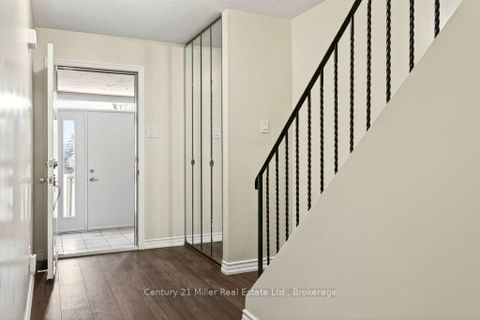 Photo 7 at 40 - 30 Dundalk Drive, Dorset Park, Toronto