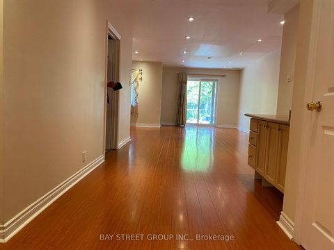 Photo 13 at 46 Romance Drive, Rouge Woods, Richmond Hill