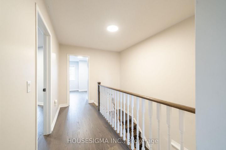 Photo 17 at 6 Flower Trail, Bram East, Brampton