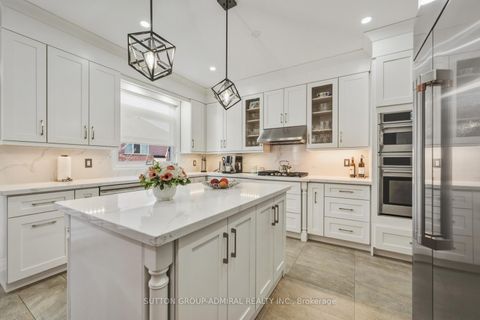 Photo 12 at 90 Summeridge Drive, Patterson, Vaughan