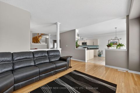 Photo 8 at 37 Westminster Circle, Shore, Barrie