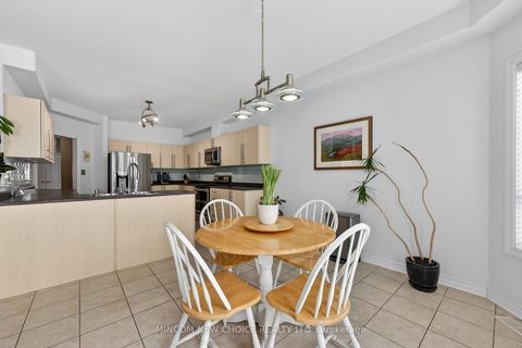 Photo 11 at 37 Westminster Circle, Shore, Barrie