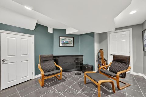 Photo 34 at 37 Westminster Circle, Shore, Barrie