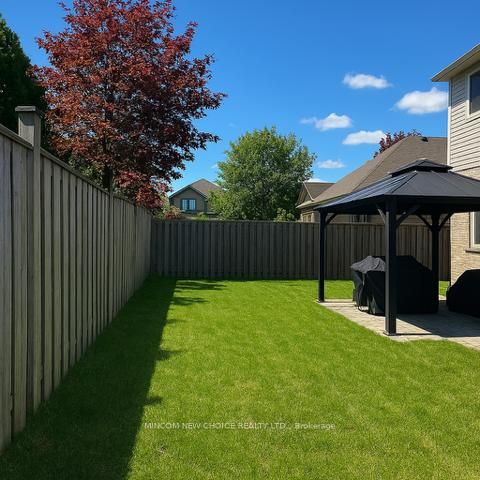 Photo 37 at 37 Westminster Circle, Shore, Barrie