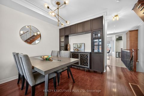 Photo 2 at 32 Tideswell Boulevard, Rouge E11, Toronto