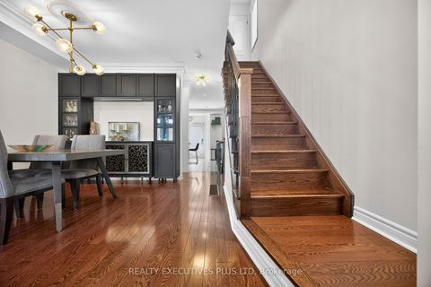 Photo 4 at 32 Tideswell Boulevard, Rouge E11, Toronto
