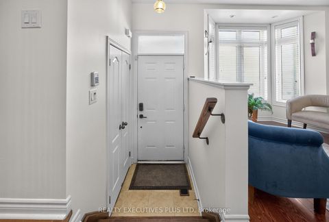 Photo 5 at 32 Tideswell Boulevard, Rouge E11, Toronto