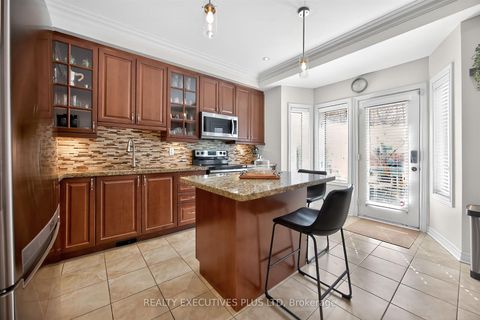 Photo 7 at 32 Tideswell Boulevard, Rouge E11, Toronto