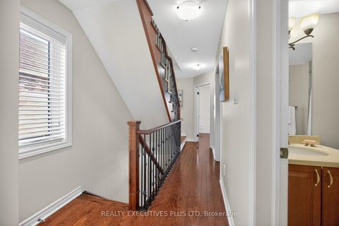 Photo 13 at 32 Tideswell Boulevard, Rouge E11, Toronto