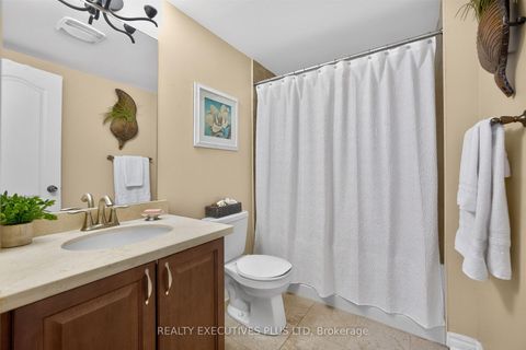 Photo 19 at 32 Tideswell Boulevard, Rouge E11, Toronto