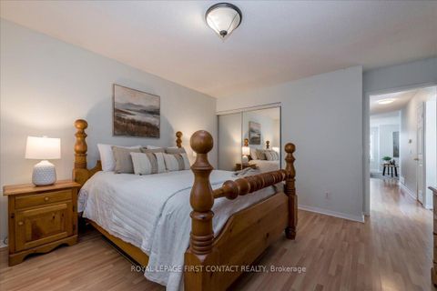 Photo 12 at 36 CHURCHLAND Drive, Holly, Barrie