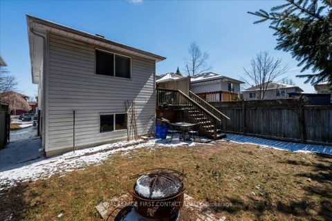 Photo 24 at 36 CHURCHLAND Drive, Holly, Barrie