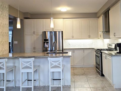 Photo 7 at 28 Timberbank Square, Sutton & Jackson's Point, Georgina