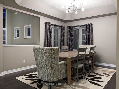 Photo 10 at 28 Timberbank Square, Sutton & Jackson's Point, Georgina